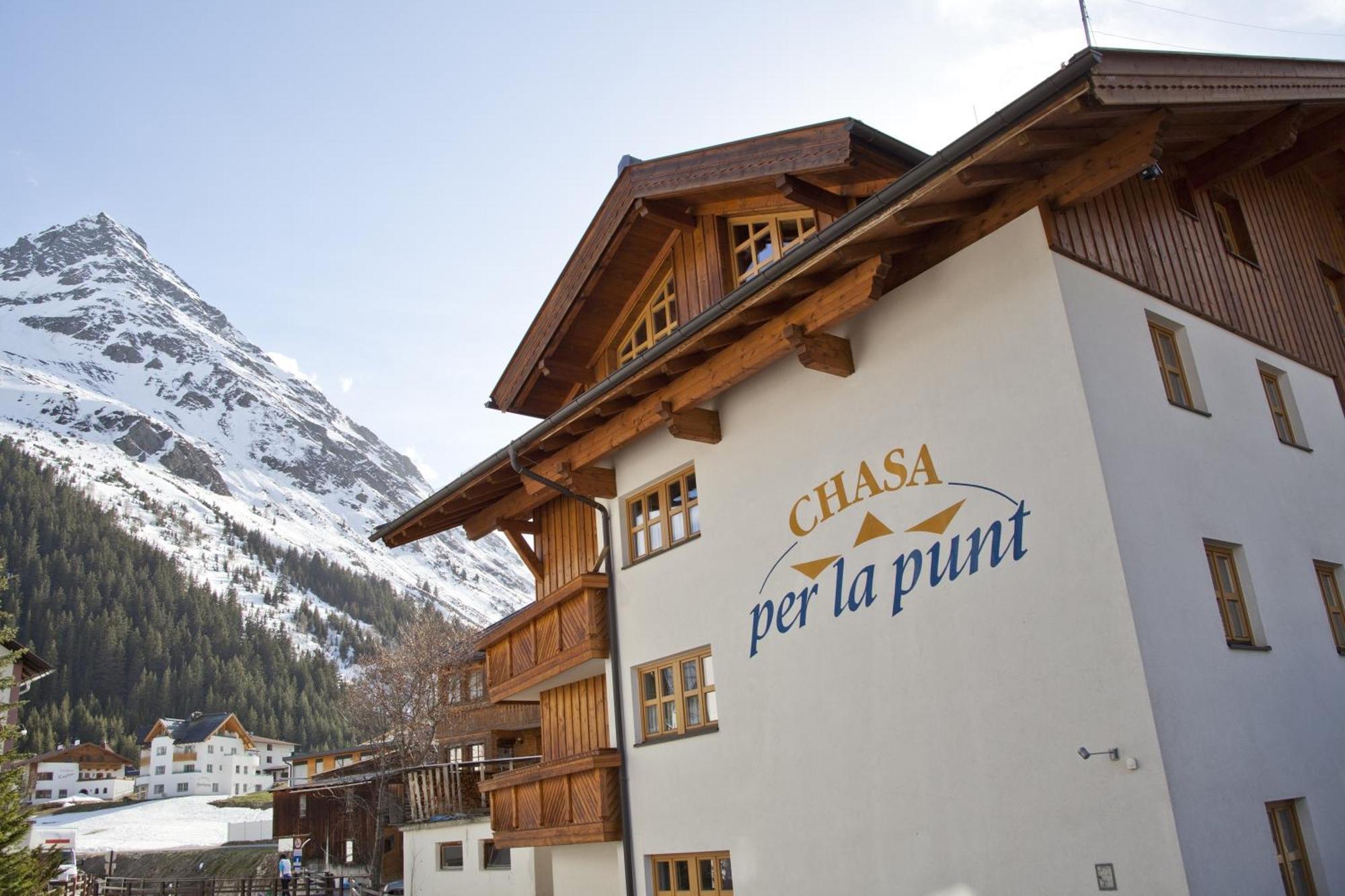 Chasa Per La Punt Apartment Galtur Bagian luar foto